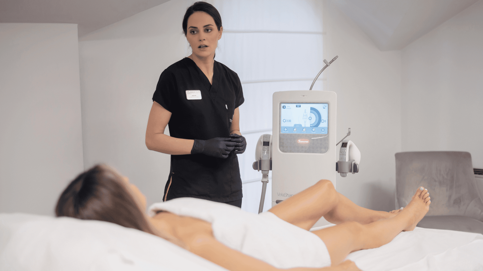 Апаратни процедури за съвършено тяло в Amber Clinic