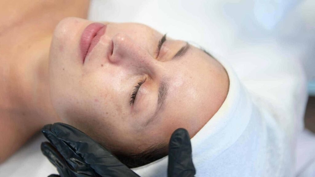 5 правила за грижа за кожата през лятото според Amber Clinic