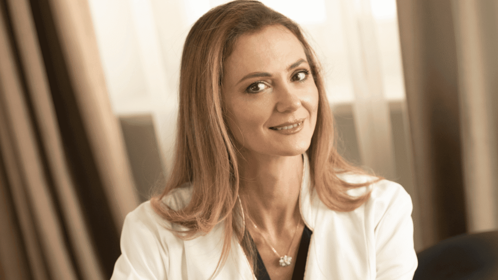 Доц. д-р Весела Райкова стана международен тренер на Ellanse и MaiLi